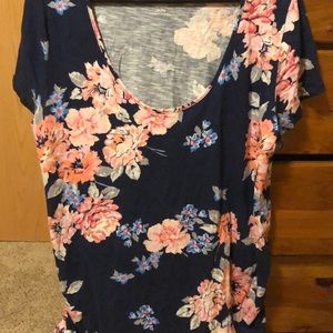 Old Navy Floral Top Maternity